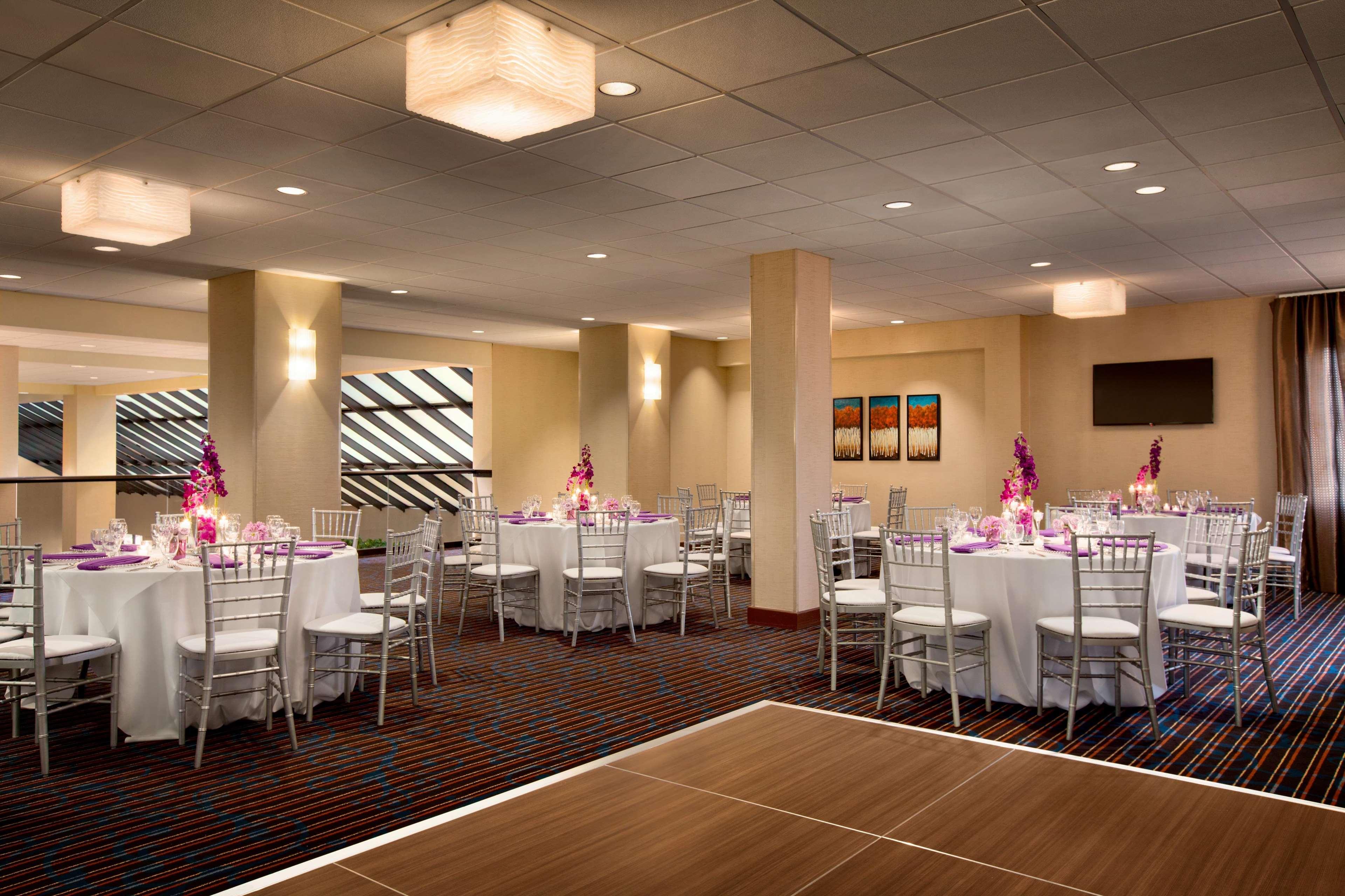 Embassy Suites By Hilton Santa Clara Silicon Valley Exteriör bild