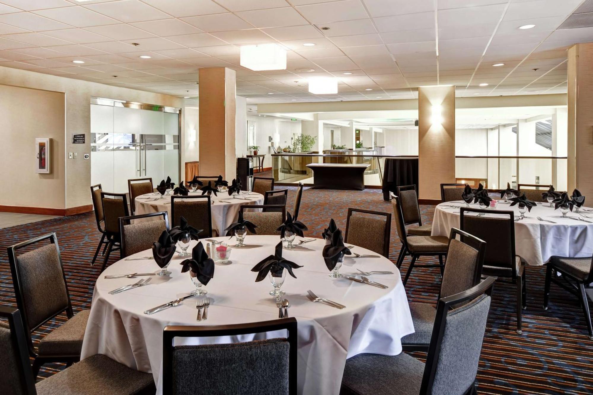 Embassy Suites By Hilton Santa Clara Silicon Valley Exteriör bild